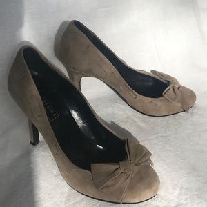 Taupe suede round toe high heel pump